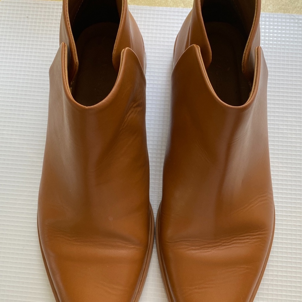 Everlane Modern Ankle Boot in Cognac (Tan)
